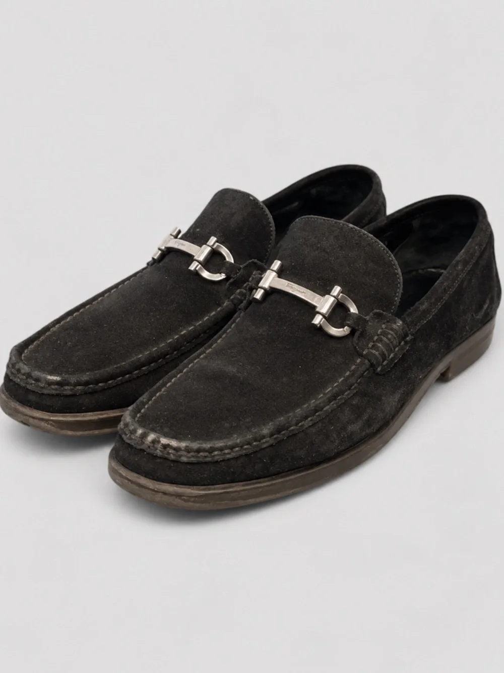 Salvatore Ferragamo Men’s US 10 EE Black Suede Gancini Loafers UR 23398